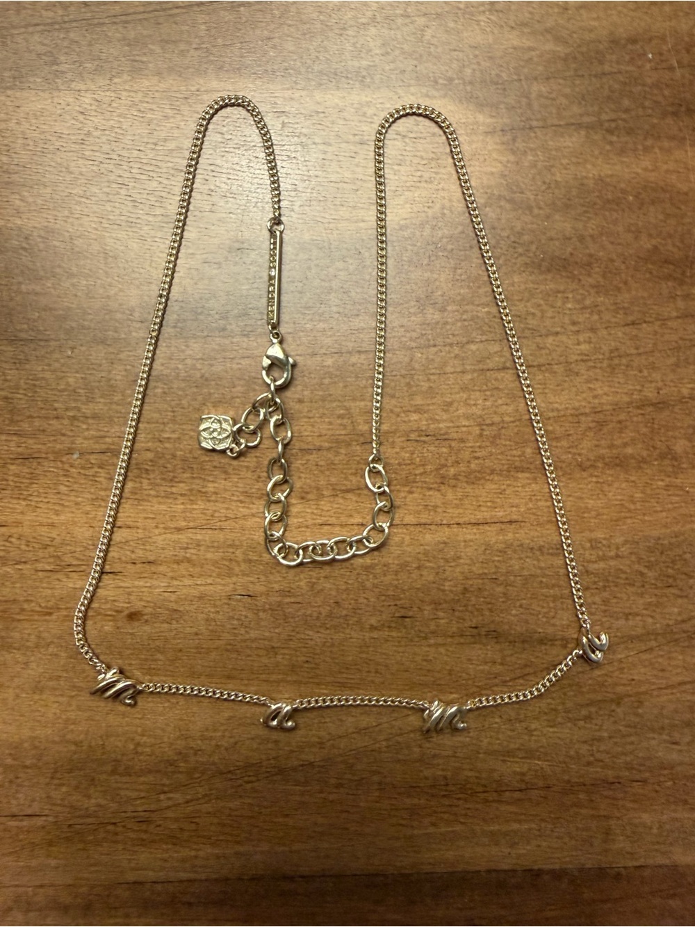 Gold mama necklace